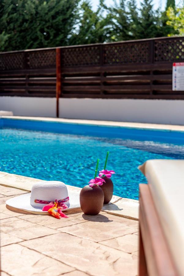 Villa Willow Mandali By Ezoria Villas Πρωταράς Εξωτερικό φωτογραφία